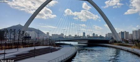 金正恩 同志在朝鲜劳动党第三次宣传部门工作者讲习会闭幕式上作纲领性讲话